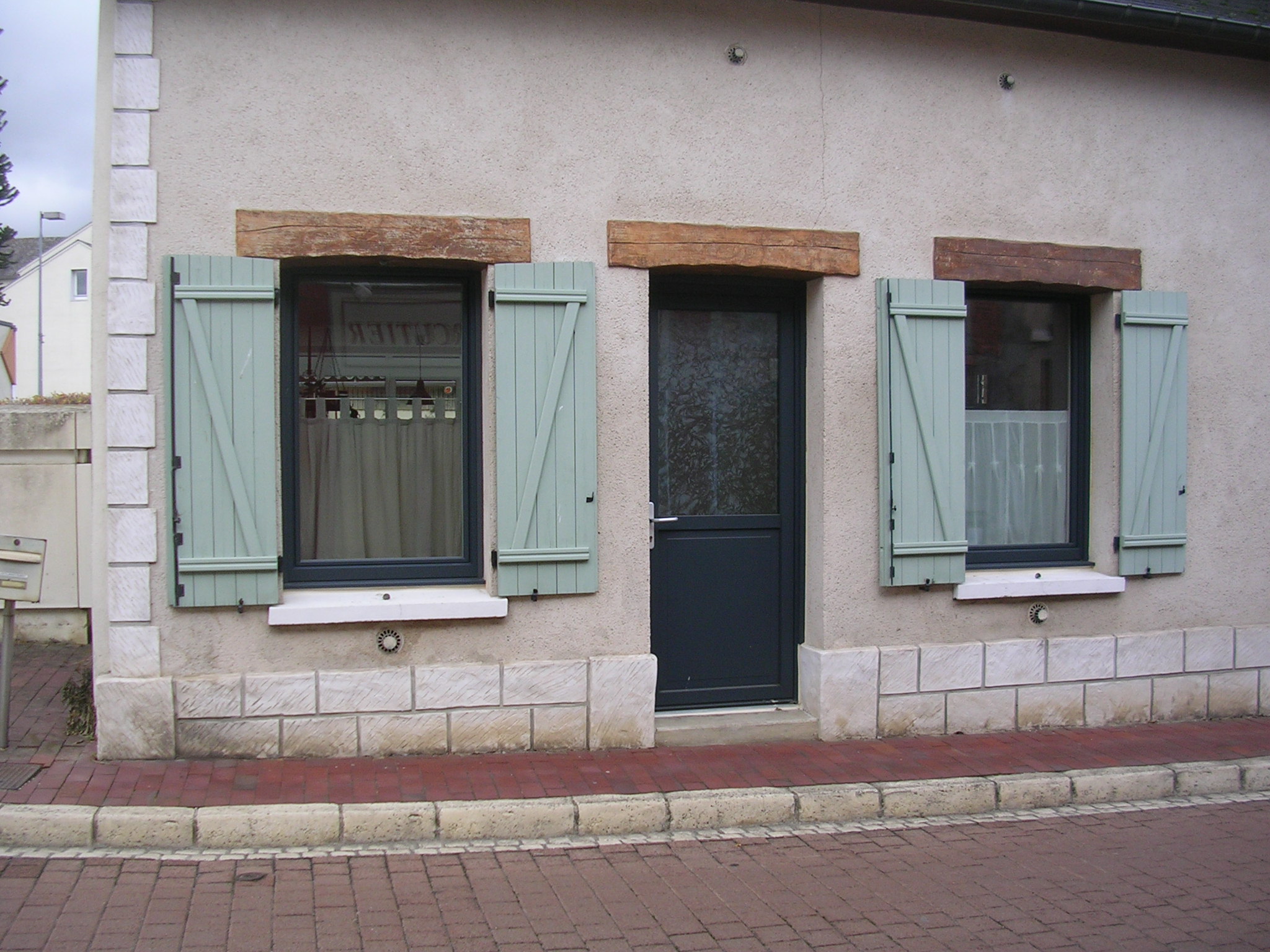 Isolation phonique rue bruyante
