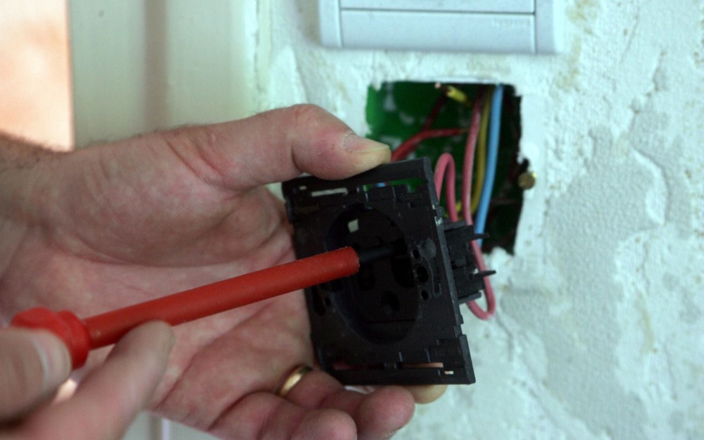 Appartement pas au norme electrique
