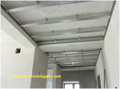 Faux plafond collé